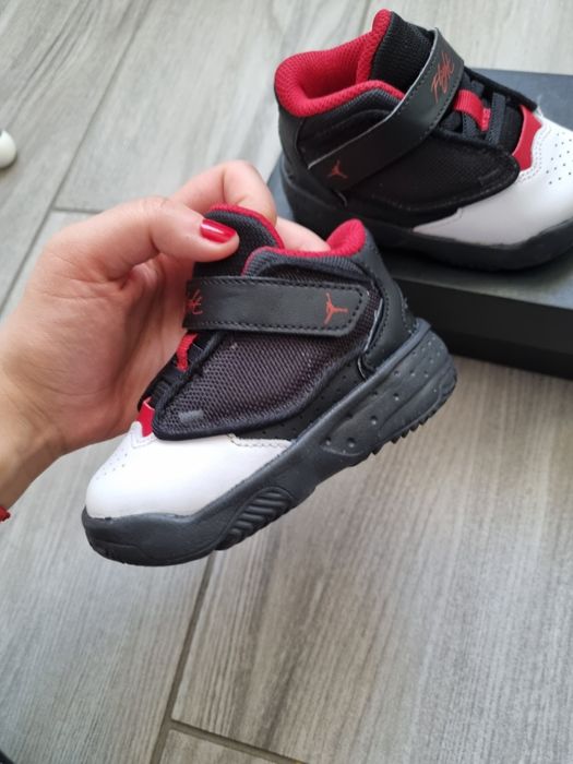 Jordan max aura 4 [21]