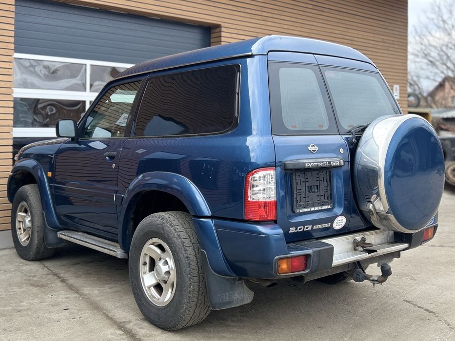 Nissan Patrol Y61 3.0 Diesel AUTOUTILITARA