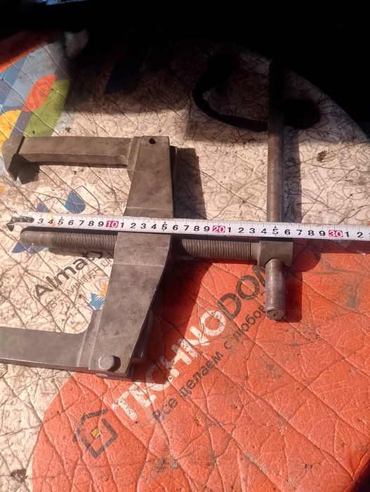 Продам съёмники шкифов и крышек