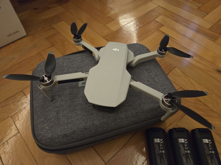 Дрон DJI Mavic Mini Fly More Combo