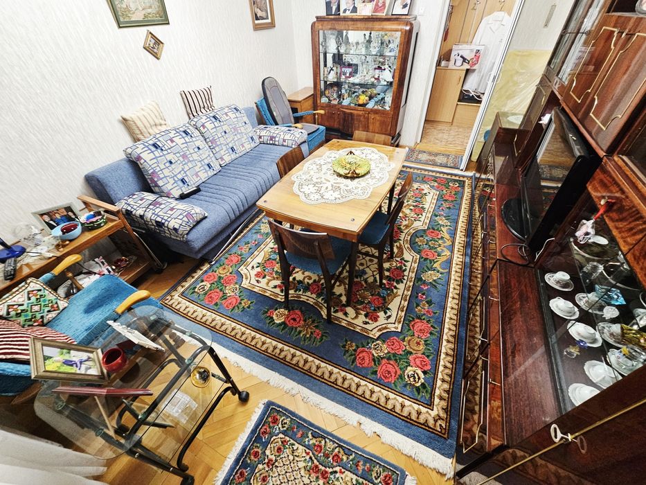 Vanzare apartament 3 camere, zona Catedrala