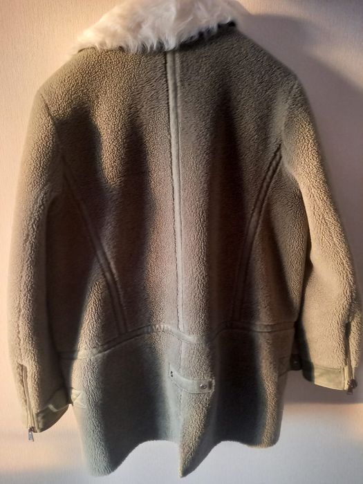 Продам женскую дублёнку новый