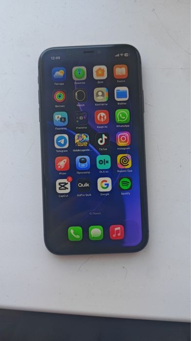 Продам Айфон 11 64гб