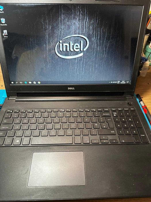 Dell Inspiron 15-3551, intel, 4 Gb ram, Hdd 1 Tb