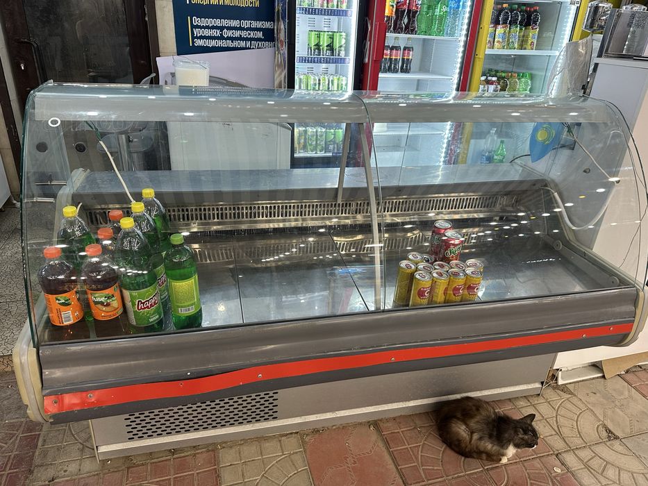 Витринный холодильник