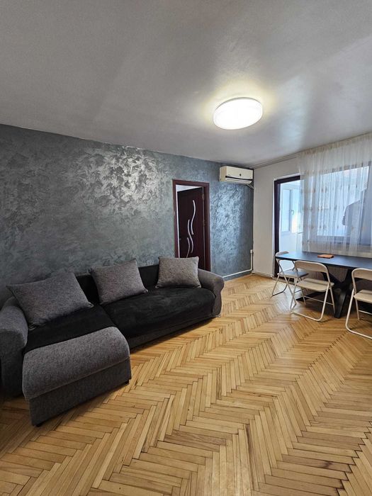 Apartament 3 camere- Craioviţa Nouă