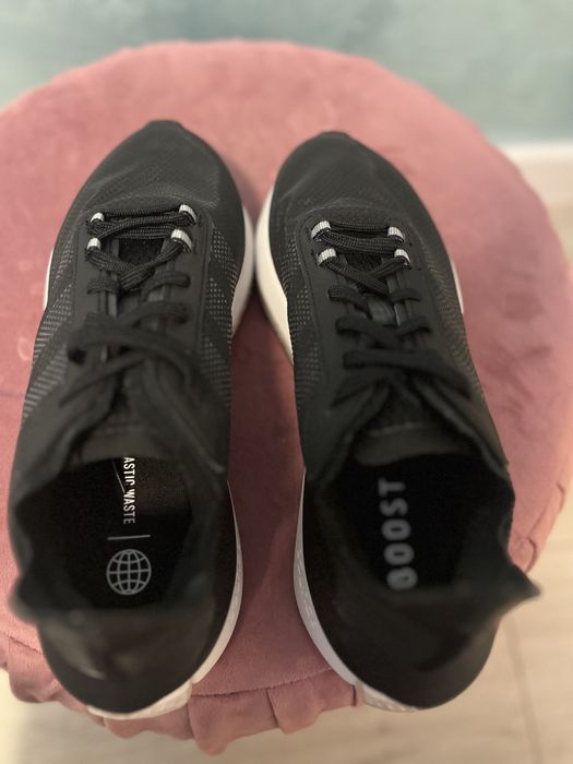 Adidas Avryn 100% original