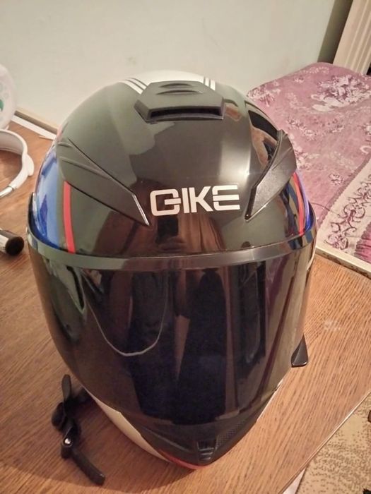 Шлем сатылады мотошлем