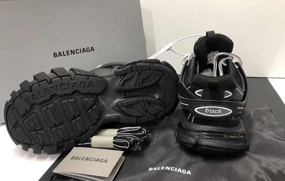 Balenciaga Track Black/White Stripe Balenciaga Track Made Vietnam