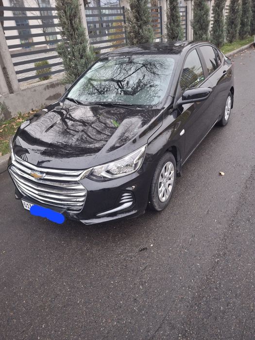Qora  Chevrolet onix