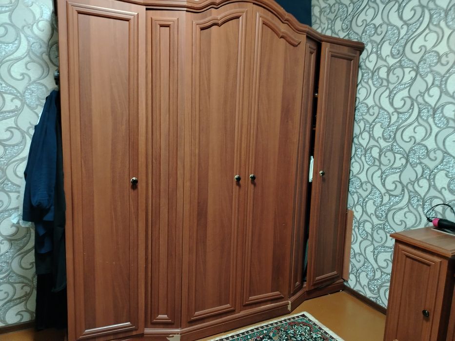 Спальный гарнитур