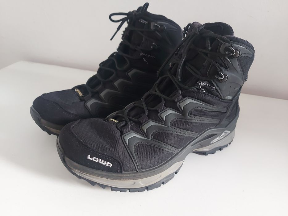Lowa Innox Mid Gore-tex 42 номер стелка 27см ,като нови.
Като нови. 
Ц