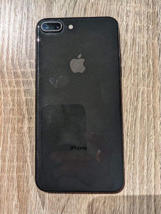 iPhone 8 Plus Black - 64 GB