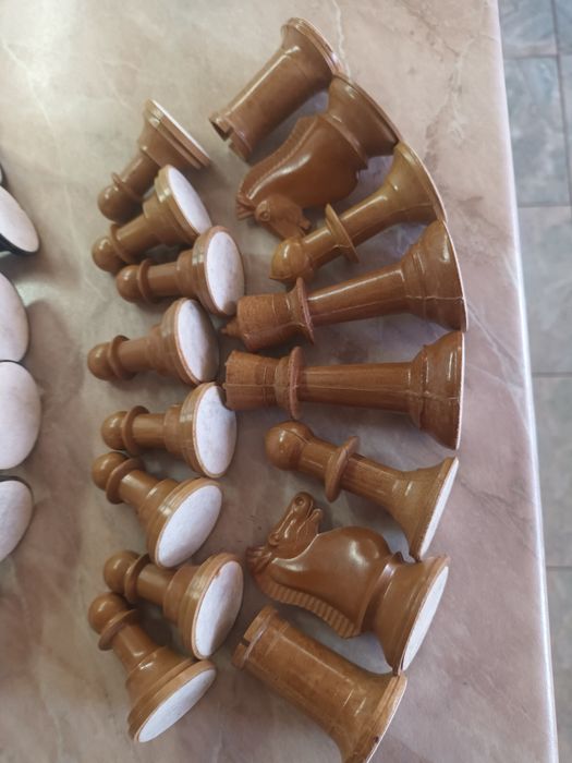 Фигури за шах от бакелит