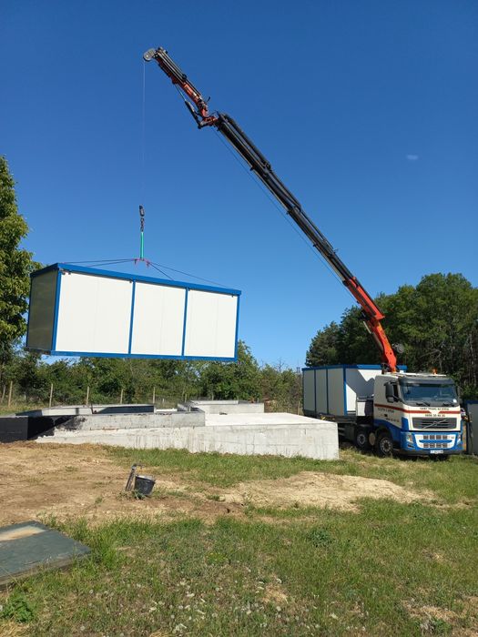 Камион с кран/Транспортни и монтажни услуги в страната и чужбина