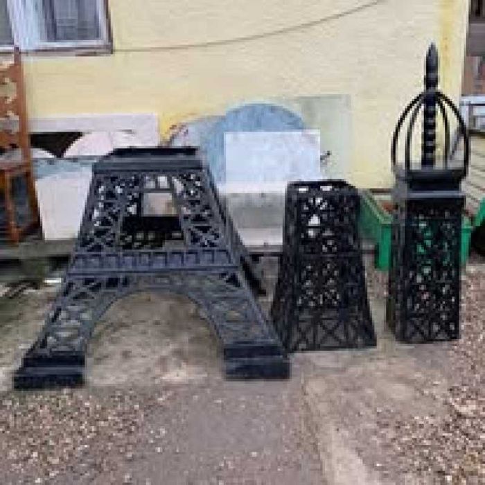 Turnul Eiffel   .