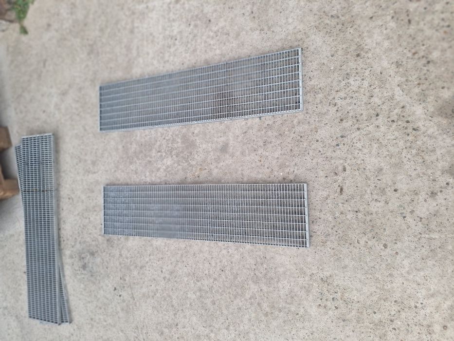 Trepte zincate galvanizate