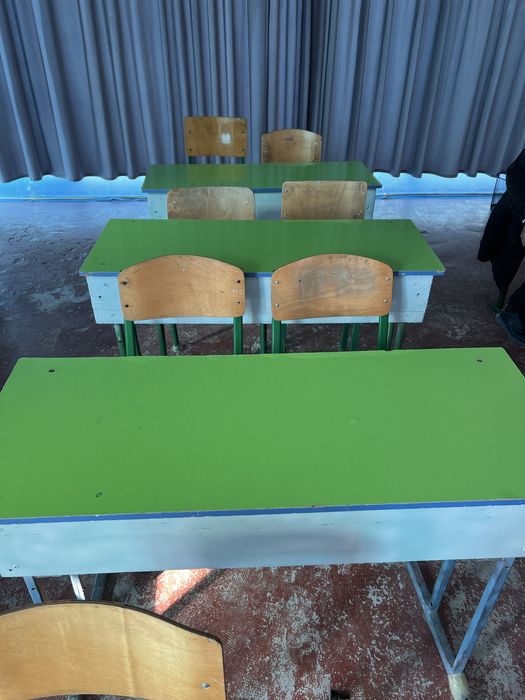 Parta stullar holati yaxshi 20 ta narhi donasi 250 ming som komplekt