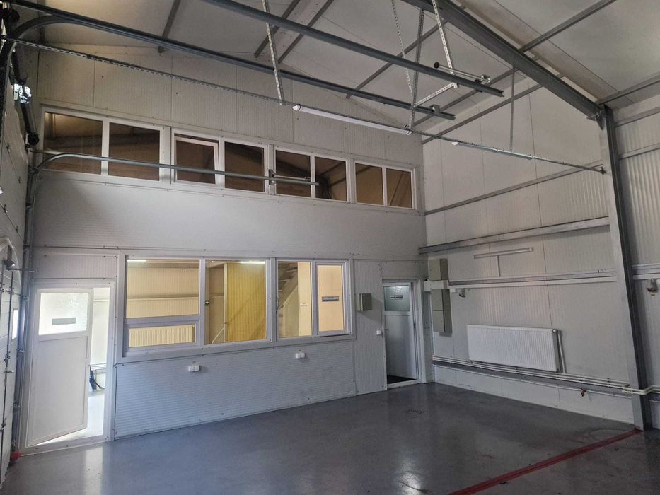 Proprietar inchiriez spatiu comercial Targu din Vale