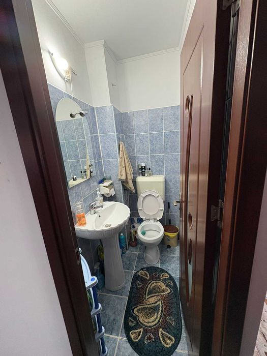 Apartament 3 camere zona Rolast