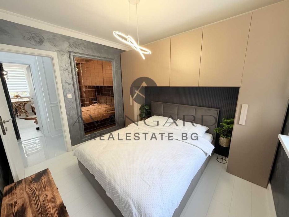 Продава се Тристаен апартамент в Пловдив, Тракия - 97 кв.м за 1210 €/кв.м - Снимка #5