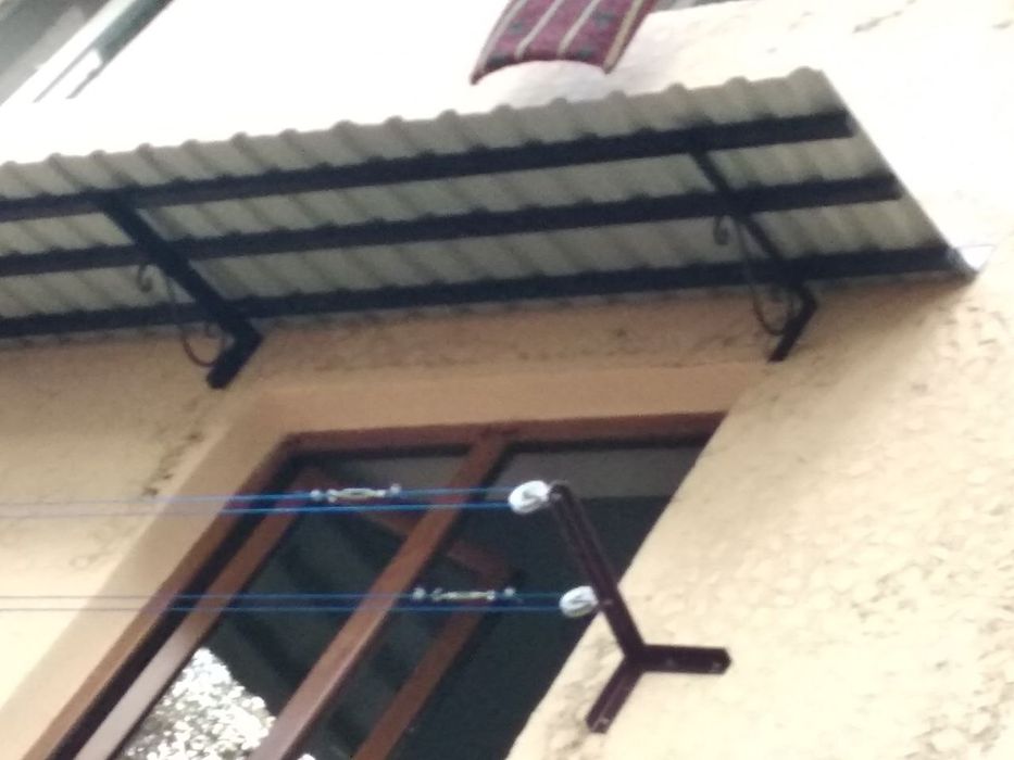 Установка козырьков