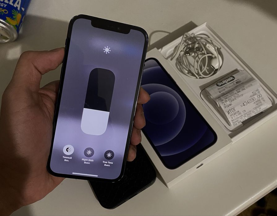 Айфон 12 продам