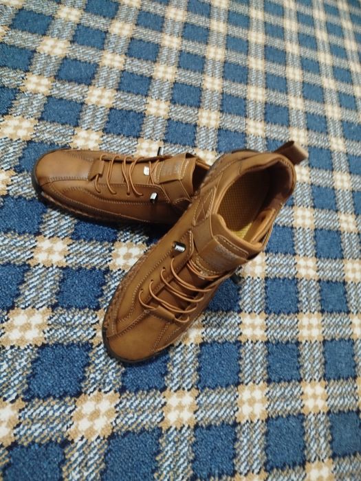 Erkaklar oyoq kiyimi