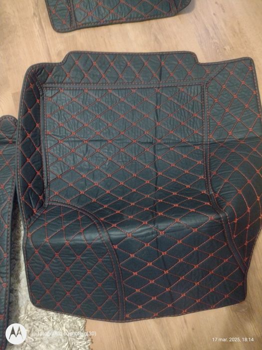 Vând preșuri Audi A3