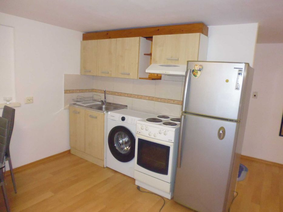 Дава се под наем Тристаен апартамент в София, Люлин 8 - 57 кв.м за 548.25 € - Снимка #11