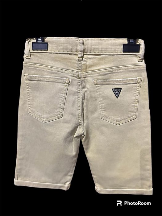 Детски бермуди Guess цвят горчица