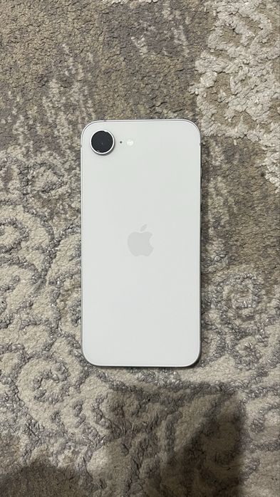 Айфон 16 е в идеальном состояние