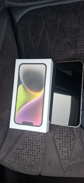 Телефон Айфон 14