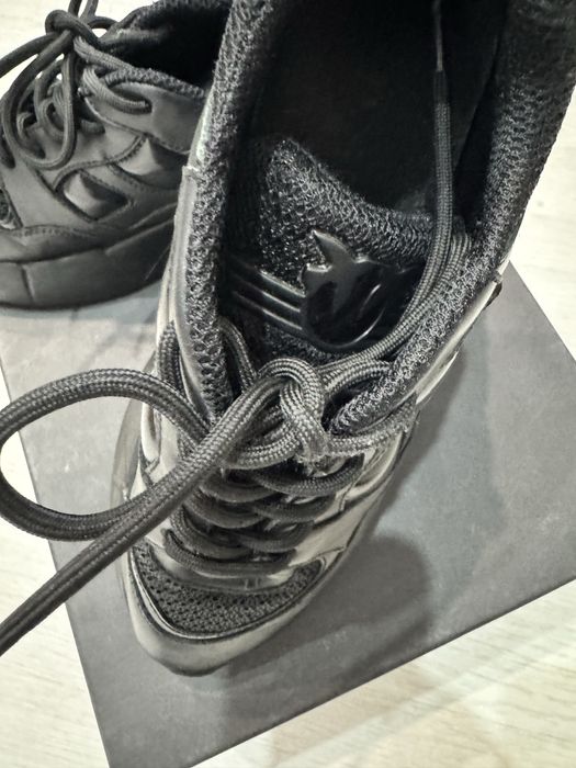 Оригинални черни сникърси Pinko