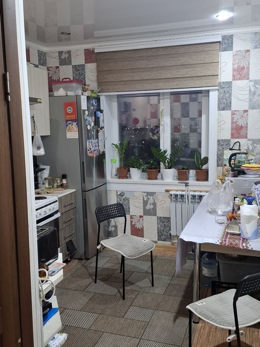 Продам 4 комн квартиру