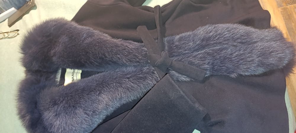 Дамско палто с естествена лисица М р-р