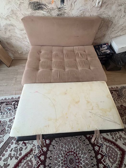 Продам диван за 5000 тг