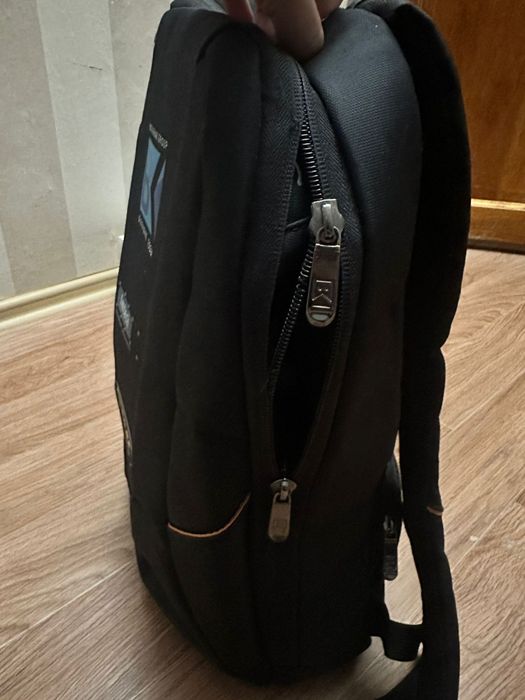 Фирменный рюкзак бу