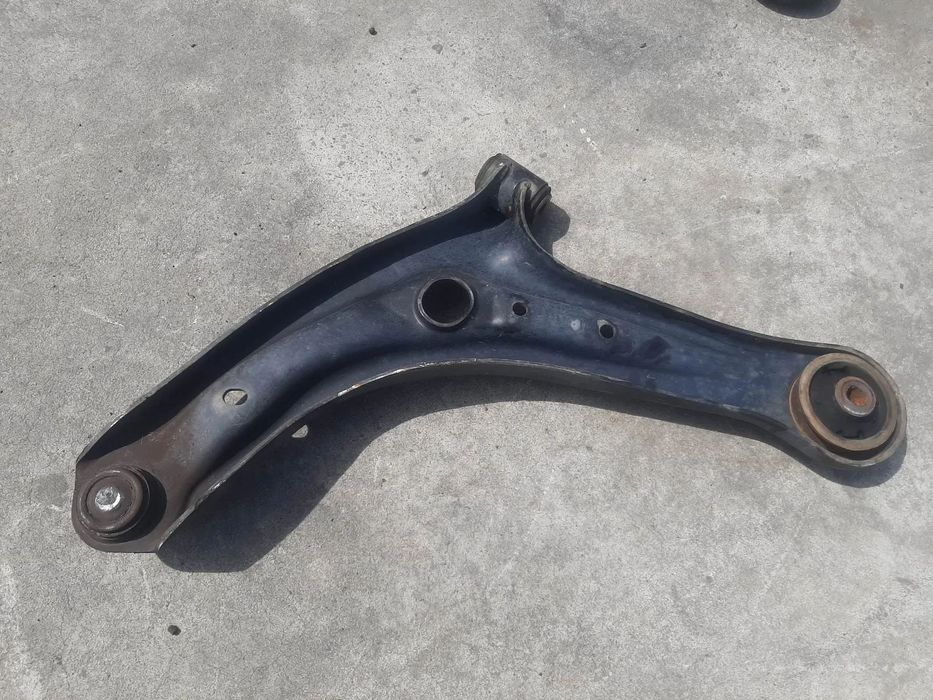 brat bascula dreapta fata  mazda 2 de 1.3b