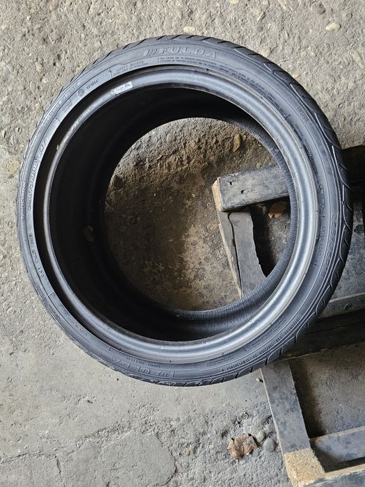 4 anvelope vara 2x255 35 18 2x225 40 18 Barum