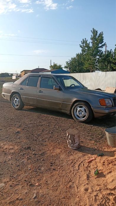 Срочно продается mercedes e200