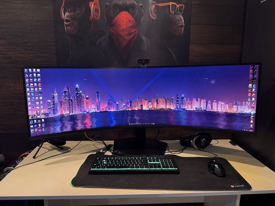 SAMSUNG Odyssey G9 240Hz 49’’ Застрахован, с гаранция