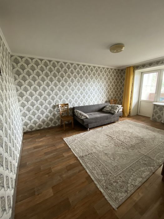 Продам 3х комнатную в центре