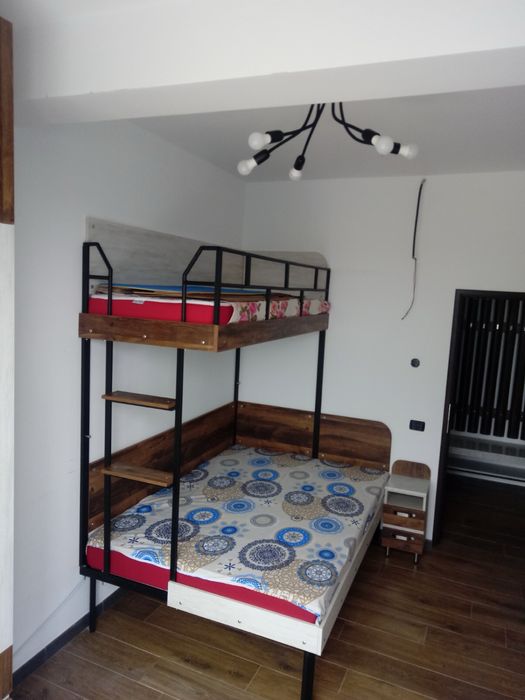 Pat supraetajat metalic – foarte solid