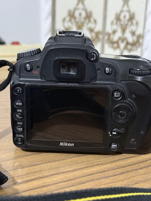 Nikon D90 sotiladi ideal