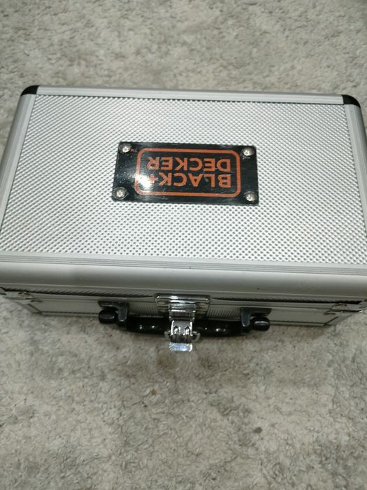 Продам отвёртку шуруповёрт, Декстер