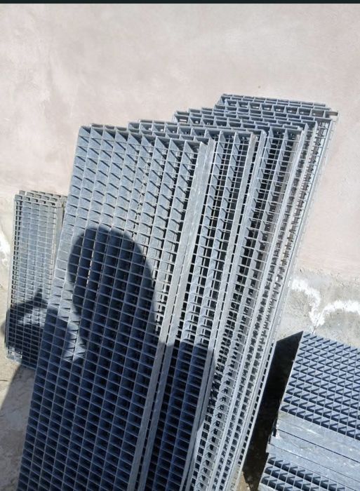Trepte galvanizate