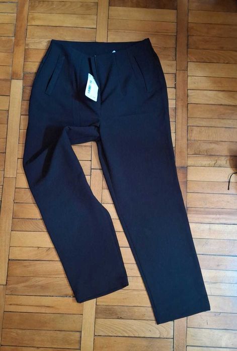 Pantaloni dama eleganti noi cu eticheta XL