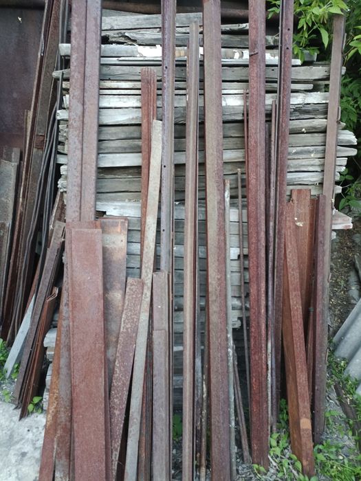 Продаю трубы разные, уголки