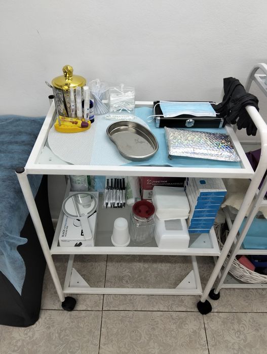 Столик процедурный